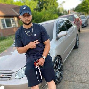 Meet your Posher, Kenneth